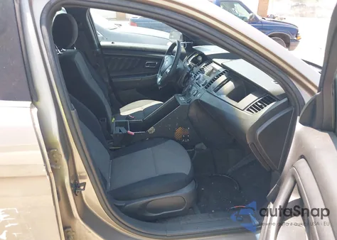 2014 Ford Police Interceptor z USA, uszkodzony, nr VIN 1FAHP2MK4EG131670